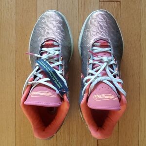 Nike Multicolor Sneakers with Pink and Silver Accents
